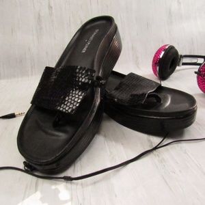 Donald J. Pliner Black Fifi 19 Metallic Sandals